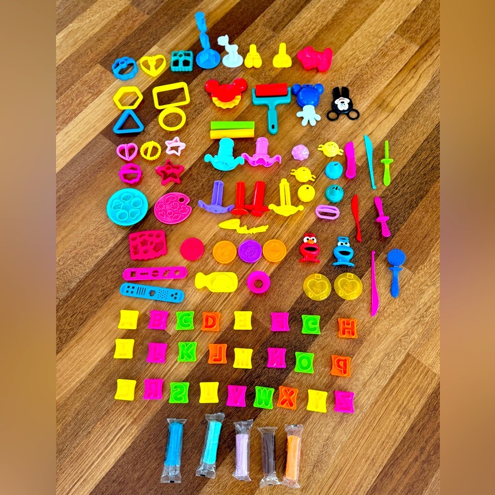 Lots - 84 pcs Play doh tools with extra